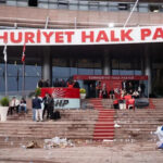Butlancilardan bir skandal daha chp genel merkezine girmek icin bodyguard tutmuslar KjTAlRS8